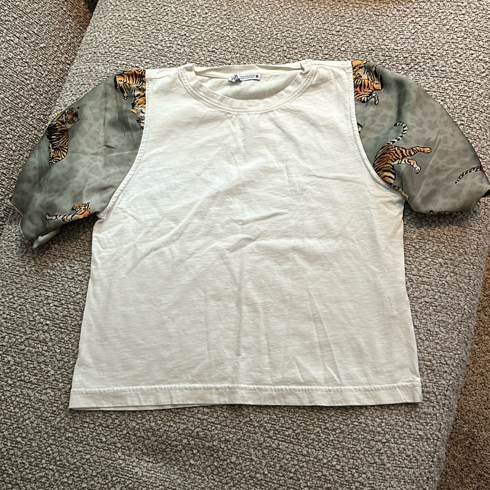 Zara tiger print short-sleeve, Size S